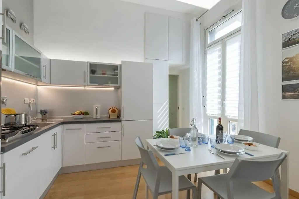 Ammirato Duplex In Floransa Daire